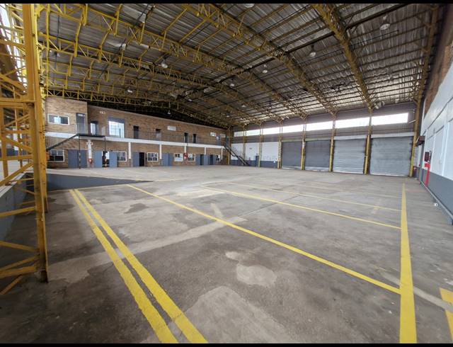 2,722M² WAREHOUSE TO LET IN BENROSE